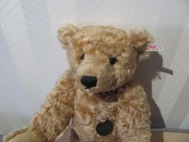 STEIFF Teddybär Winston 38 cm  (Hamleys)